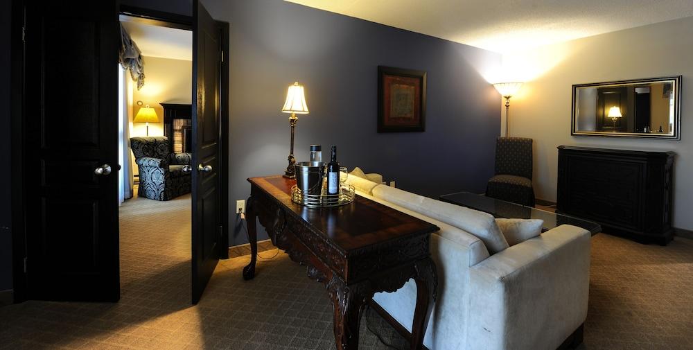 Old Stone Boutique 4*
